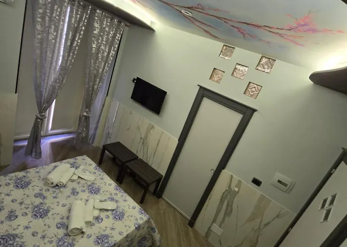 Отель Iris Неаполь