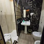 伊利斯酒店 酒店