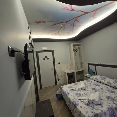 Iris Hotel Naples