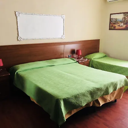 Iris Hotel Naples