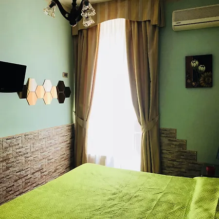 Hotel Iris Hotel